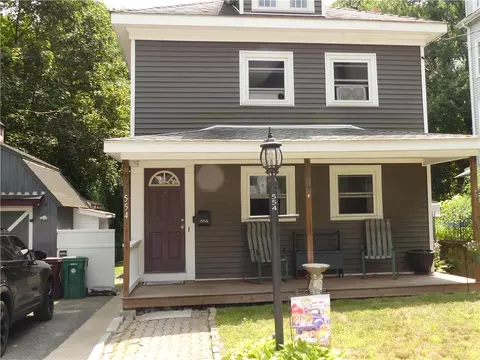 554 Coe St, Woonsocket, RI 02895 photo 3