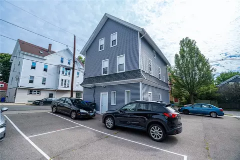 194 Ives St, Providence, RI 02906