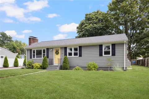 145 Ashley St, Cranston, RI 02920