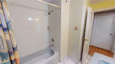 Bath - 1 Cedar Tree Ln, Coventry, RI 02816 photo 1 of 2
