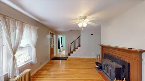 Living - 1 Cedar Tree Ln, Coventry, RI 02816 photo 2 of 4