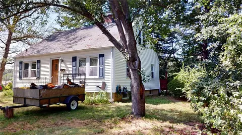 Exterior - 1 Cedar Tree Ln, Coventry, RI 02816 photo 4 of 10