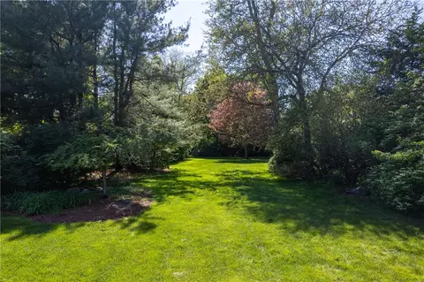Exterior - 2 Cherry Ln, Bristol, RI 02809 photo 3 of 12