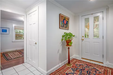 Entry Way - 2 Cherry Ln, Bristol, RI 02809 photo 2 of 2