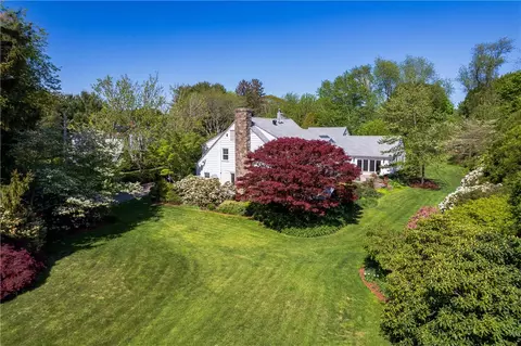 Exterior - 2 Cherry Ln, Bristol, RI 02809 photo 2 of 12