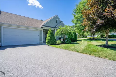 170 Providence Pike #64, North Smithfield, RI 02896