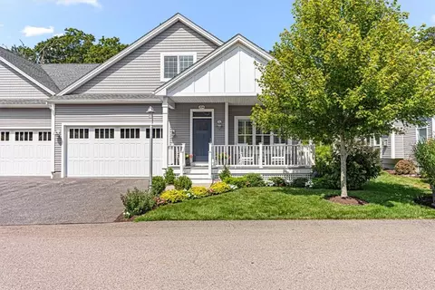 204 Wickford Ct #31, North Kingstown, RI 02852
