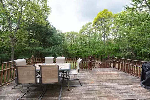 Exterior - 21 Fieldstone Dr, Coventry, RI 02816 photo 3 of 6