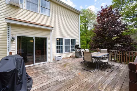Exterior - 21 Fieldstone Dr, Coventry, RI 02816 photo 2 of 6