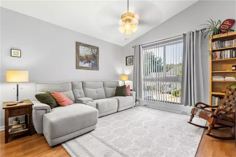 755 Williamsburg Cir, Warwick, RI 02886 photo 7