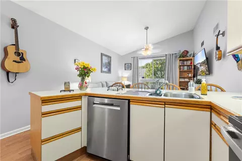 755 Williamsburg Cir, Warwick, RI 02886 photo 13
