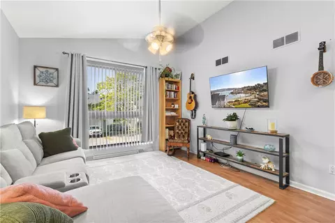 755 Williamsburg Cir, Warwick, RI 02886 photo 6