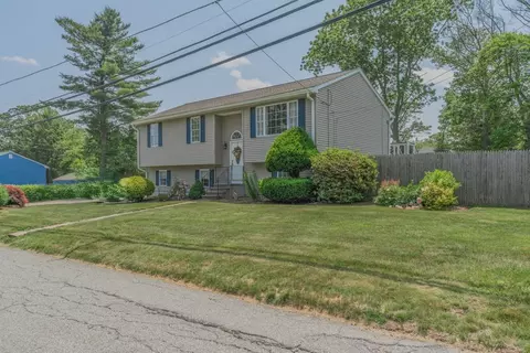 136 Youngs Ave, Coventry, RI 02816