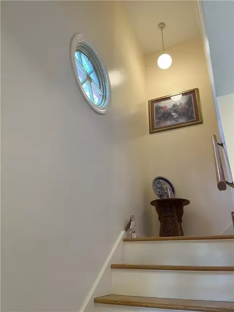 Entry Way - 124 Darwin St, Woonsocket, RI 02895 photo 3 of 6
