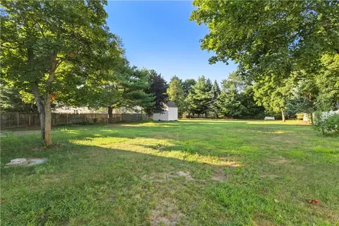 Exterior - 280 Long St, Warwick, RI 02886 photo 5 of 7