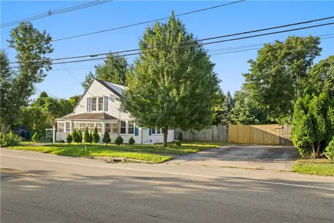 Exterior - 280 Long St, Warwick, RI 02886 photo 3 of 7