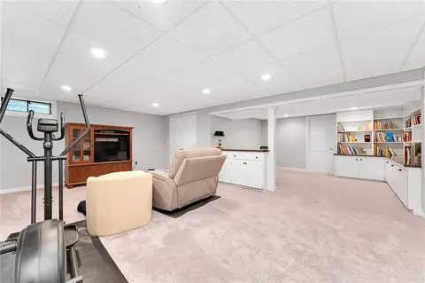 185 Joseph Ct, Warwick, RI 02886 photo 41