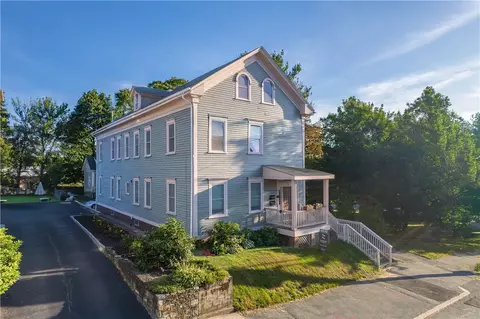 121 Doyle Ave #2, Providence, RI 02906