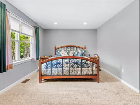 Bedroom - 162 Pine Orchard Rd, Glocester, RI 02814 photo 4 of 4