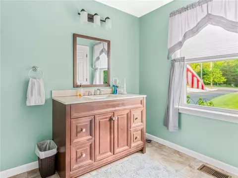 Bath - 162 Pine Orchard Rd, Glocester, RI 02814 photo 4 of 4