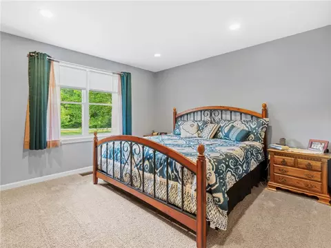 Bedroom - 162 Pine Orchard Rd, Glocester, RI 02814 photo 3 of 4