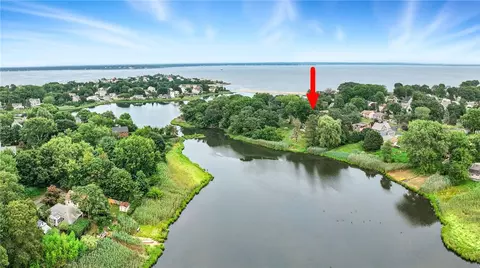 57 River Vue Ave, Warwick, RI 02889