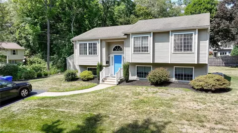 5 Justa St, West Warwick, RI 02893