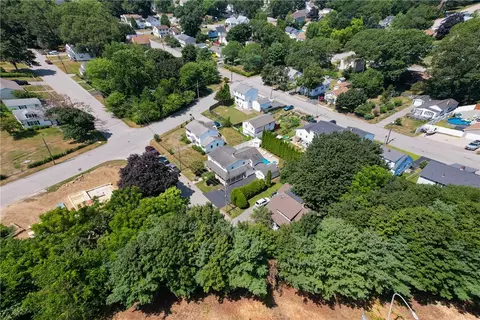 View/Area - 65 Seamans St, Woonsocket, RI 02895 photo 3 of 4