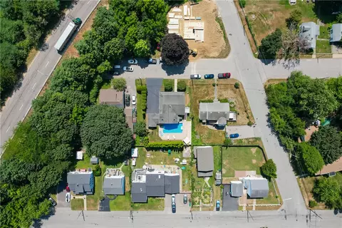 View/Area - 65 Seamans St, Woonsocket, RI 02895 photo 2 of 4