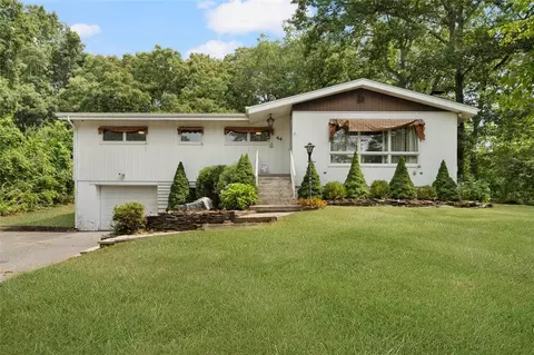 44 Sherman Ave, Lincoln, RI 02865