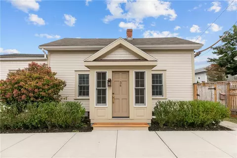 36 Connection St, Newport, RI 02840