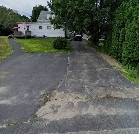 226 Marshall Ave, Cumberland, RI 02864