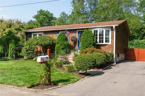 72 Winifred Ave, Warwick, RI 02889 photo 48