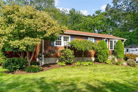 72 Winifred Ave, Warwick, RI 02889 photo 44