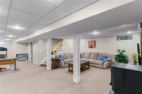 72 Winifred Ave, Warwick, RI 02889 photo 28
