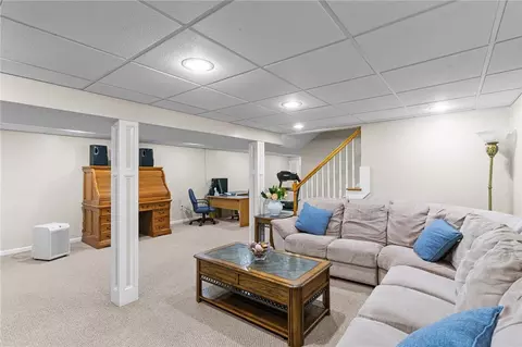 72 Winifred Ave, Warwick, RI 02889 photo 30