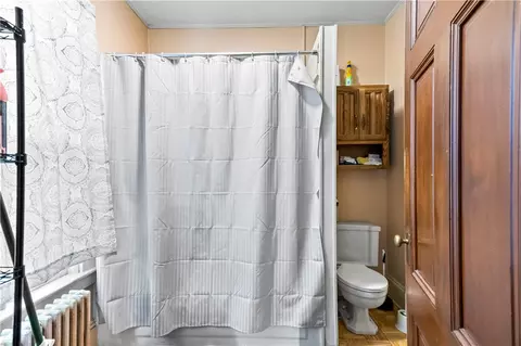 Bath - 426 Blackstone St, Woonsocket, RI 02895 photo 4 of 6