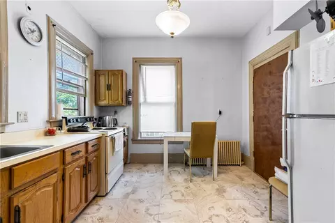 Kitchen - 426 Blackstone St, Woonsocket, RI 02895 photo 5 of 6
