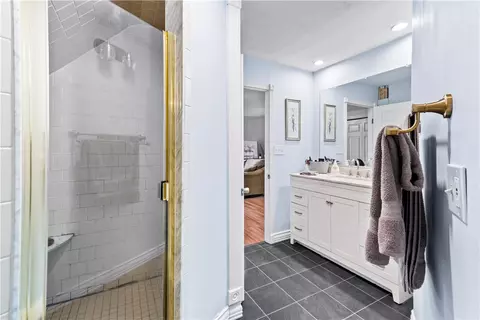 Bath - 426 Blackstone St, Woonsocket, RI 02895 photo 2 of 6