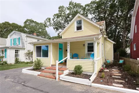 141 Park Dr, East Providence, RI 02915