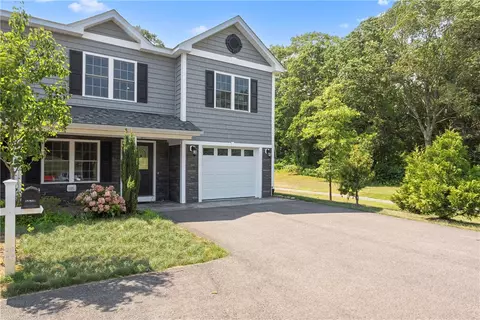180 South Rd, East Greenwich, RI 02818