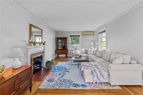 Living - 21 Earlham Way, Warwick, RI 02886 photo 2 of 2