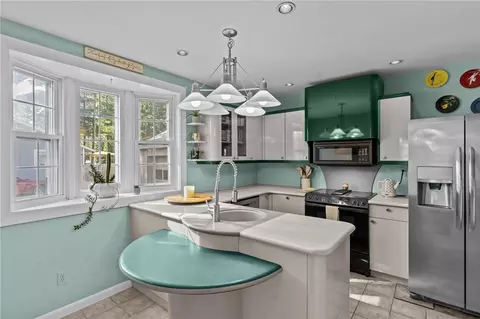 Kitchen - 21 Earlham Way, Warwick, RI 02886 photo 2 of 3