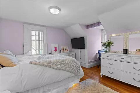 Bedroom - 21 Earlham Way, Warwick, RI 02886 photo 2 of 3