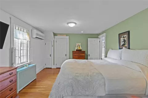 Bedroom - 21 Earlham Way, Warwick, RI 02886 photo 1 of 3