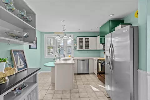 Kitchen - 21 Earlham Way, Warwick, RI 02886 photo 3 of 3