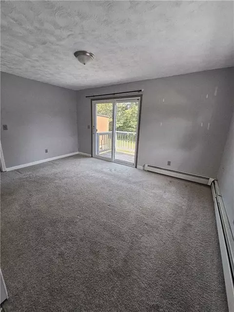 Bedroom - 250 Arnold Rd, Coventry, RI 02816 photo 2 of 3