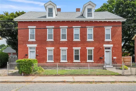 37 Main St, Cumberland, RI 02864
