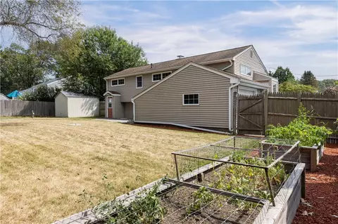 51 Tomahawk Ct, Warwick, RI 02886 photo 34