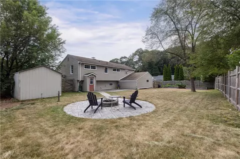51 Tomahawk Ct, Warwick, RI 02886 photo 36